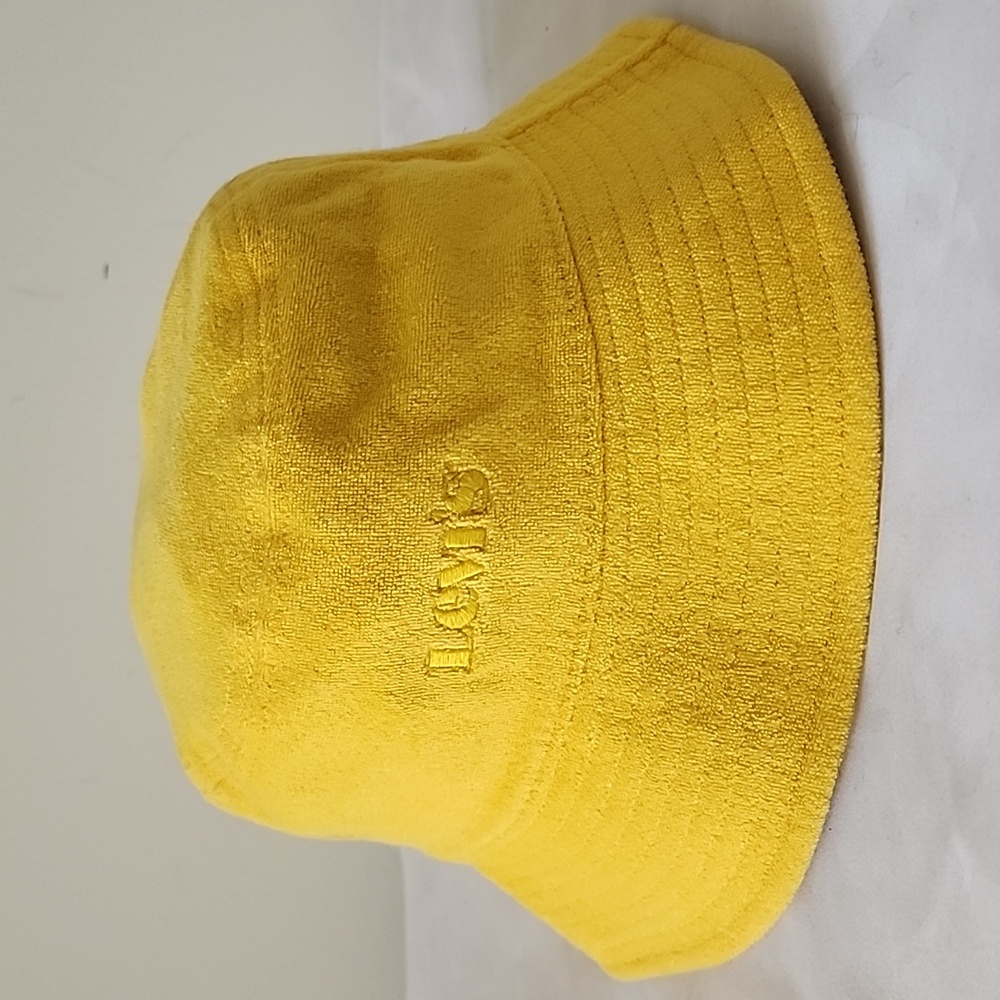 Levi's Yellow Bucket Hat